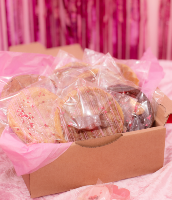 Box 7 cookies St Valentin